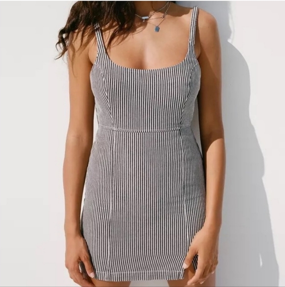 Urban Outfitters BDG Hudson Black and White Pinstriped Denim Mini Dress Size M - Picture 2 of 10
